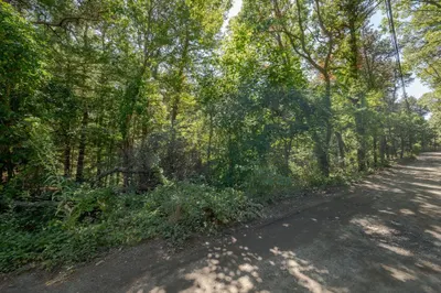 40 Old Long Pond Rd 1
