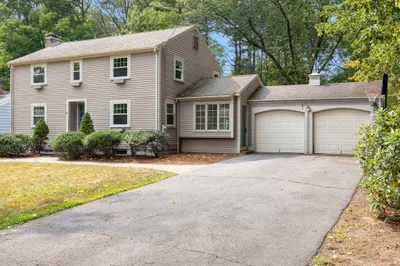 54 Mohawk Dr