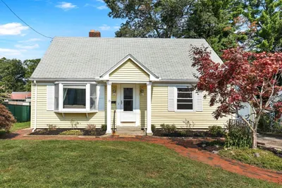 15 Oakwood Ave