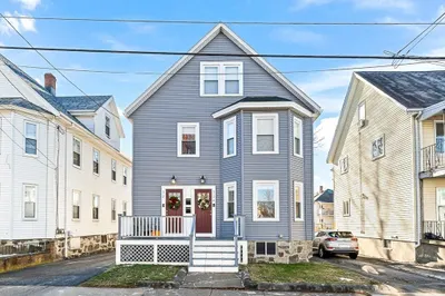 32 Watts St #1