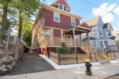 22 Montrose St 1