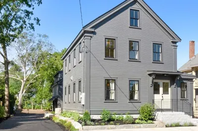 287 Merrimac St 1