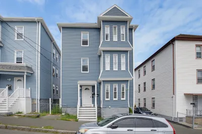 211 Weld St 1