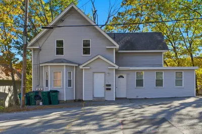 19 Ashburnham St