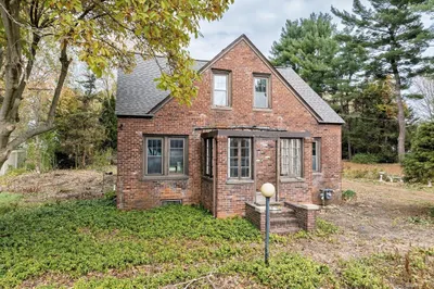 260 Porter Rd