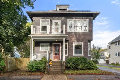 52 Hawthorne St #1 1