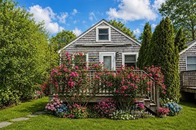 17 Shore Rd #9