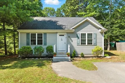 21 Crest Ave 1