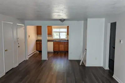 83 Hobart St. #4C 1