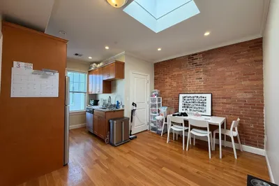 9 Marney St #3