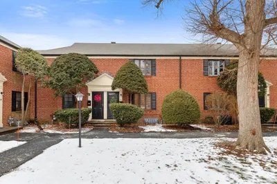 49 Pierce Rd #49