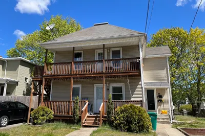 24 Bellmore St 1