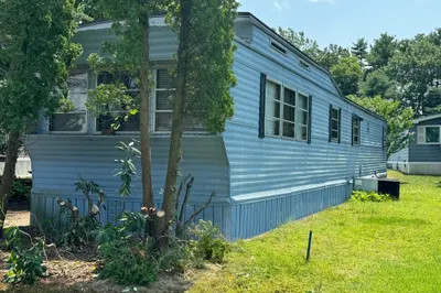 250 Mansfield Ave #19