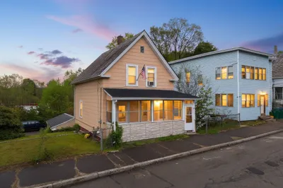 107 Townsend St 1