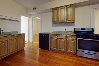 192 Hillside Street #1