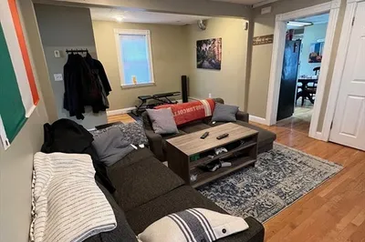 735 Somerville Ave #3