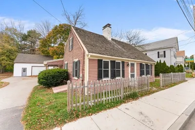 729 Main St