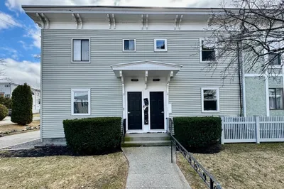 19 Brown St #19A