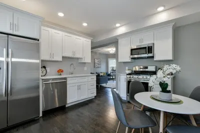 26 Elder St #1