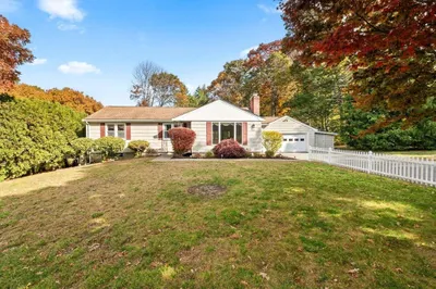 31 Pine Knoll Road 1
