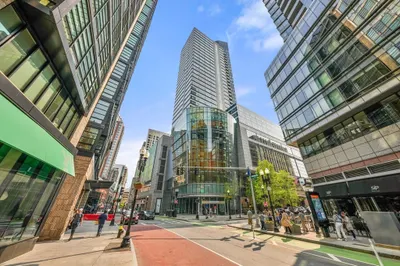 2 Avery St #32E 1