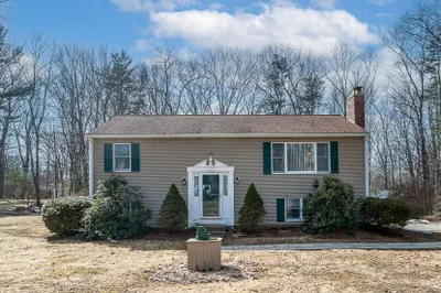 138 Ash St