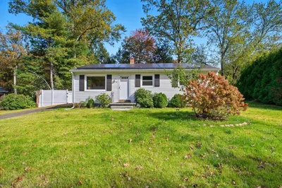 60 Jeanne Marie St