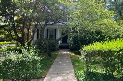 6 Floral St