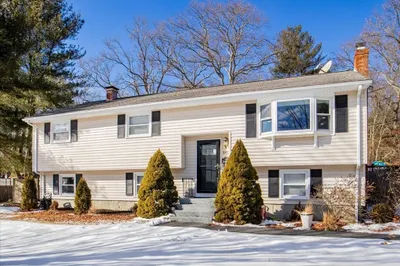 107 Lakeview Dr 1