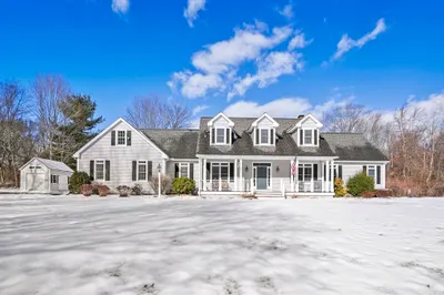 565 Linden Street 1