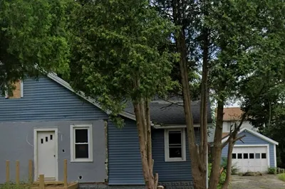 60 Blanchard Ave