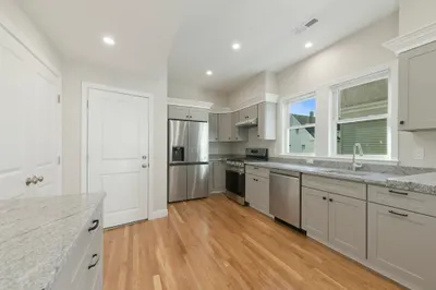 6 Benson Street #1