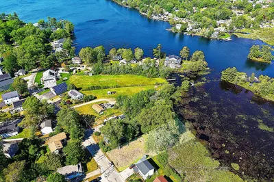 16 Black Point Rd 1