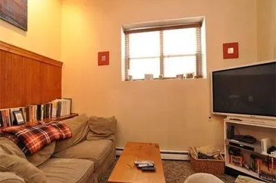 33 Charter Street #1