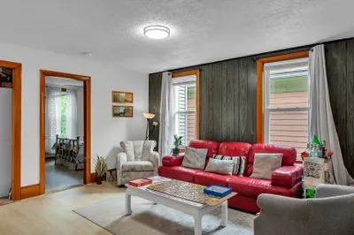 53 Bow St #2 1