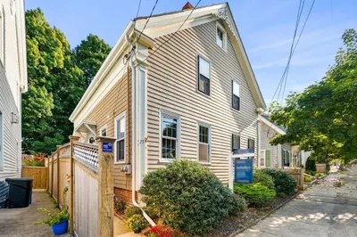 25 Oakland St #25 1