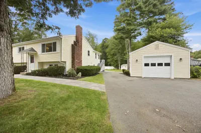 410 Crescent St 1