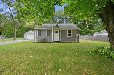 43 Pine Acre Rd 1