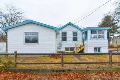 10 Sherman St 1