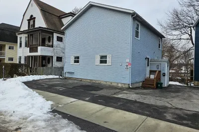 212-214 Dewey St 1