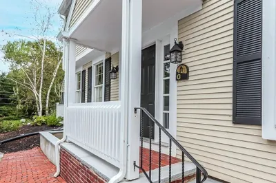 727 Main St #G2