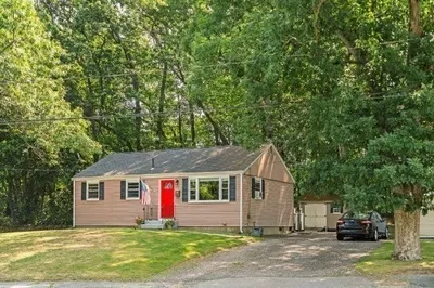 4 Edward Cody Lane 1
