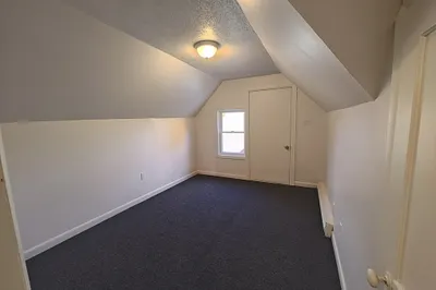 74 Linden #3rd Floor