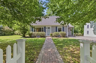 490 Main Street 1