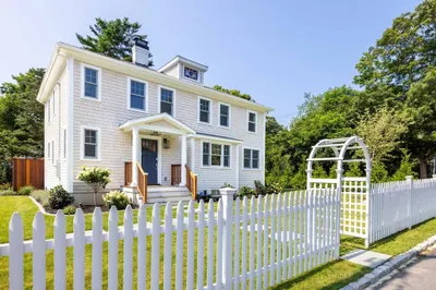 5 Pine Tree Lane 1
