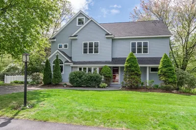 30 Strawberry Hill Rd