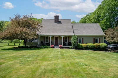 33 Elmwood St 1