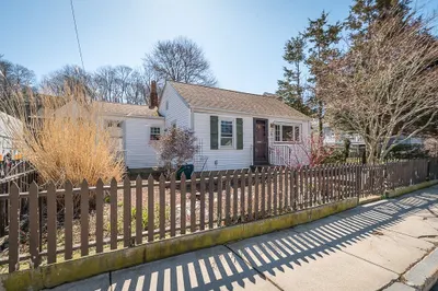 3 Davis St Ext