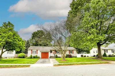 11 Sunrise Ave