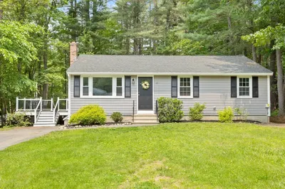 10 Simonne Ln 1